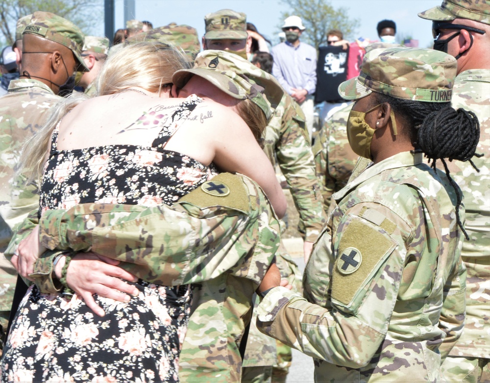 Illinois Army National Guard Soldiers Return From Ukraine