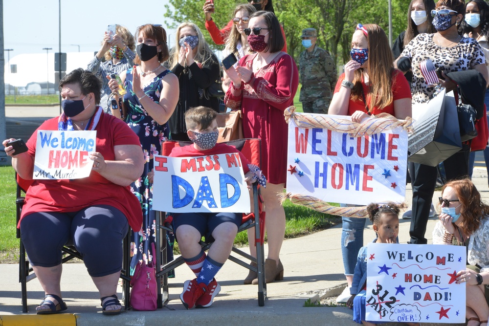 Illinois Army National Guard Soldiers Return From Ukraine