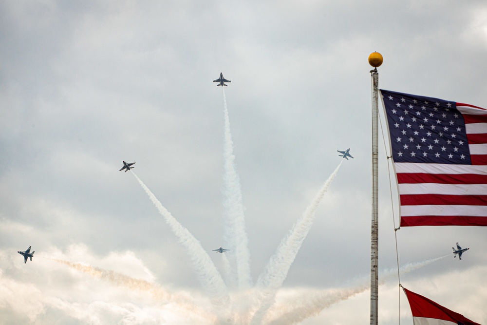 DVIDS - Images - Sound of Speed Airshow flies for the community [Image ...