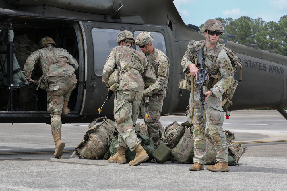 DVIDS - Images - Paratroopers Conduct Cold Load Training for Exercise ...