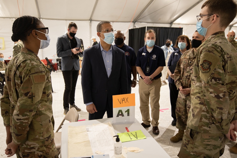Congressman Brown visits service members assisting FEMA at the Greenbelt Metro CVC