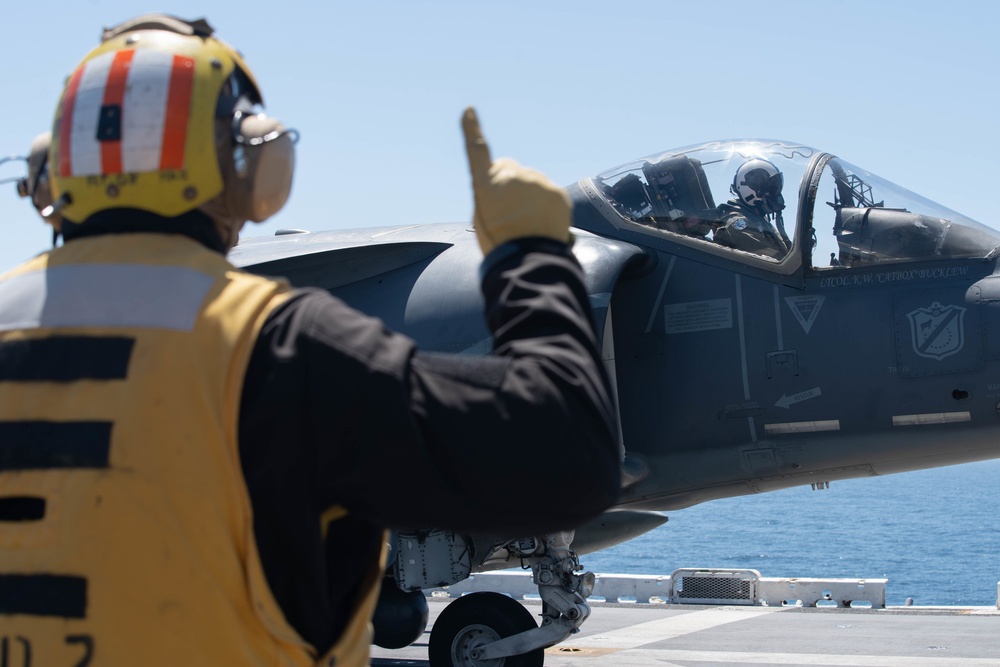 11th MEU Conducts Harrier Flight Operations aboard USS Essex