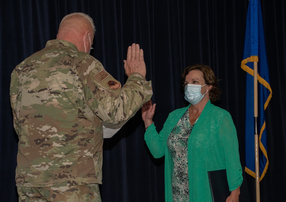 152nd Medical Group swears in new Honorary Commander