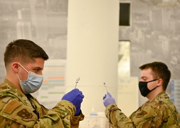 U.S. Airmen assist vaccination center in Detroit
