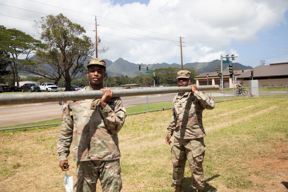 25th CAB Soldiers use teamwork to tackle the Leader Reaction Course