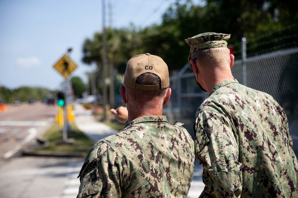 DVIDS - Images - CNIC Vice Adm. Yancy B. Lindsey Visits NAVSTA Mayport ...