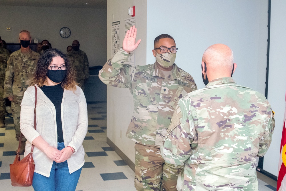 Cape Girardeau, Missouri native and 647th Regional Support Group (Forward) Soldier re-enlists in the United States Army Reserve