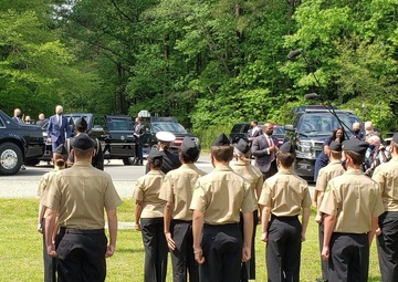 POTUS Visits York High School NJROTC Cadets