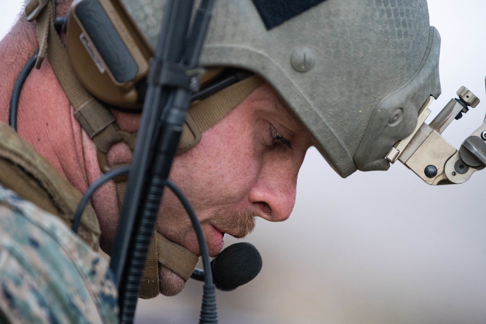 11th MEU Marines Coordinate Naval Fires with USS Kidd