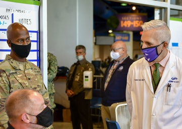 Dr. Alex Garza visits St. Louis Community Vaccination Center