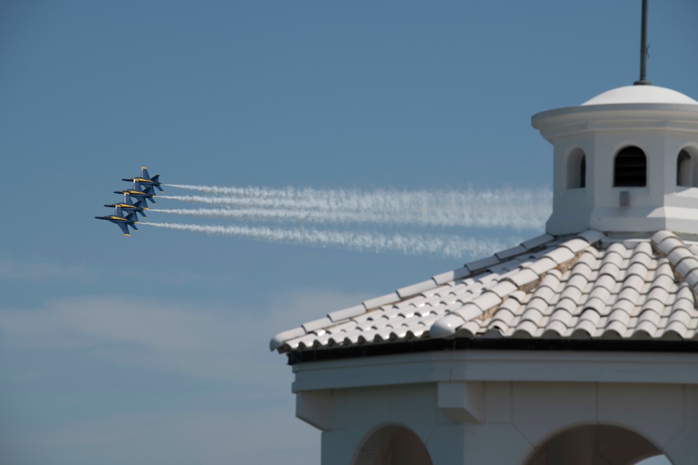 DVIDS Images Blue Angels perform during Wings Over South Texas Air