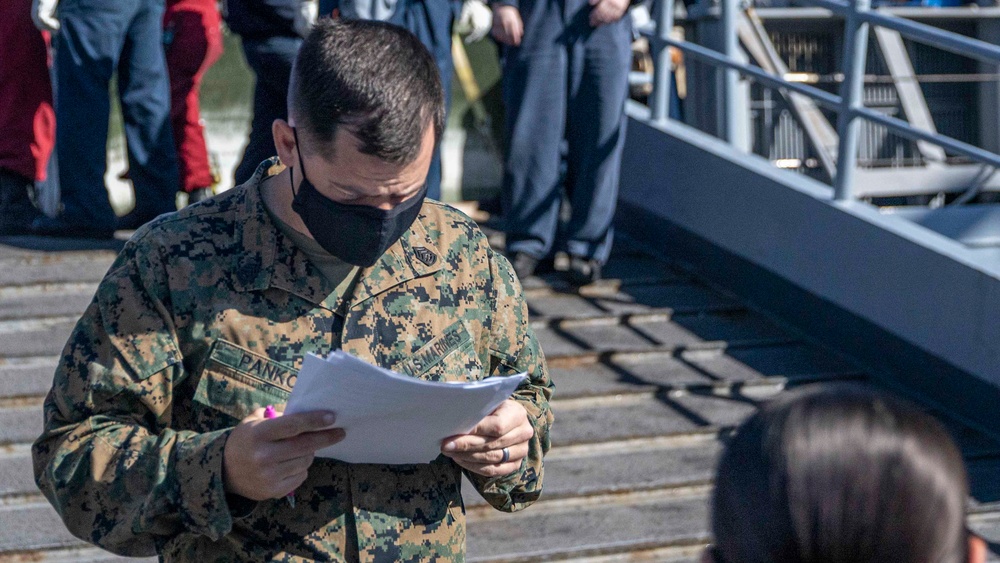 11th MEU Marines participate in abandoned ship class