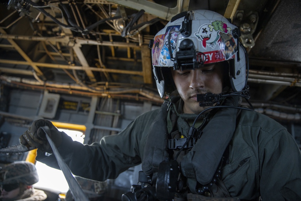 11th MEU Marines Conduct Evacuation Control Center Training Ashore