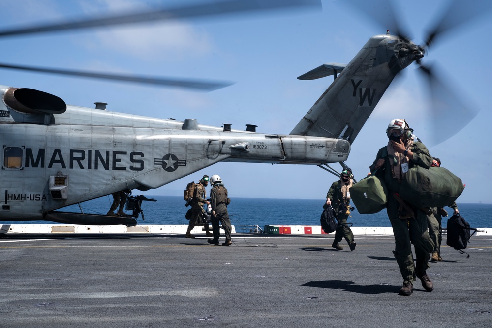 VMM-165 (Rein.) conducts flight ops aboard USS Portland