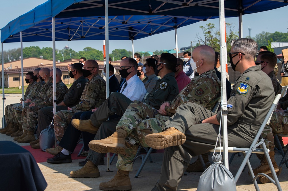 Replace Main Runway-Ribbon Cutting Ceremony