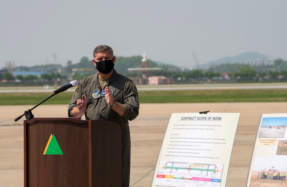 Replace Main Runway-Ribbon Cutting Ceremony