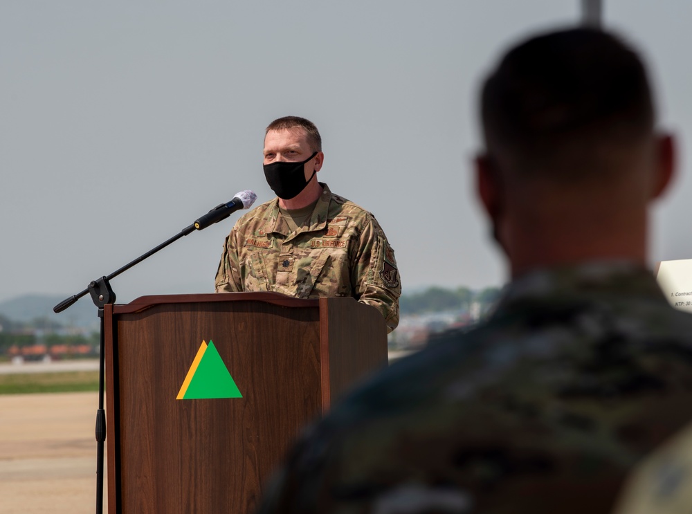 Replace Main Runway-Ribbon Cutting Ceremony