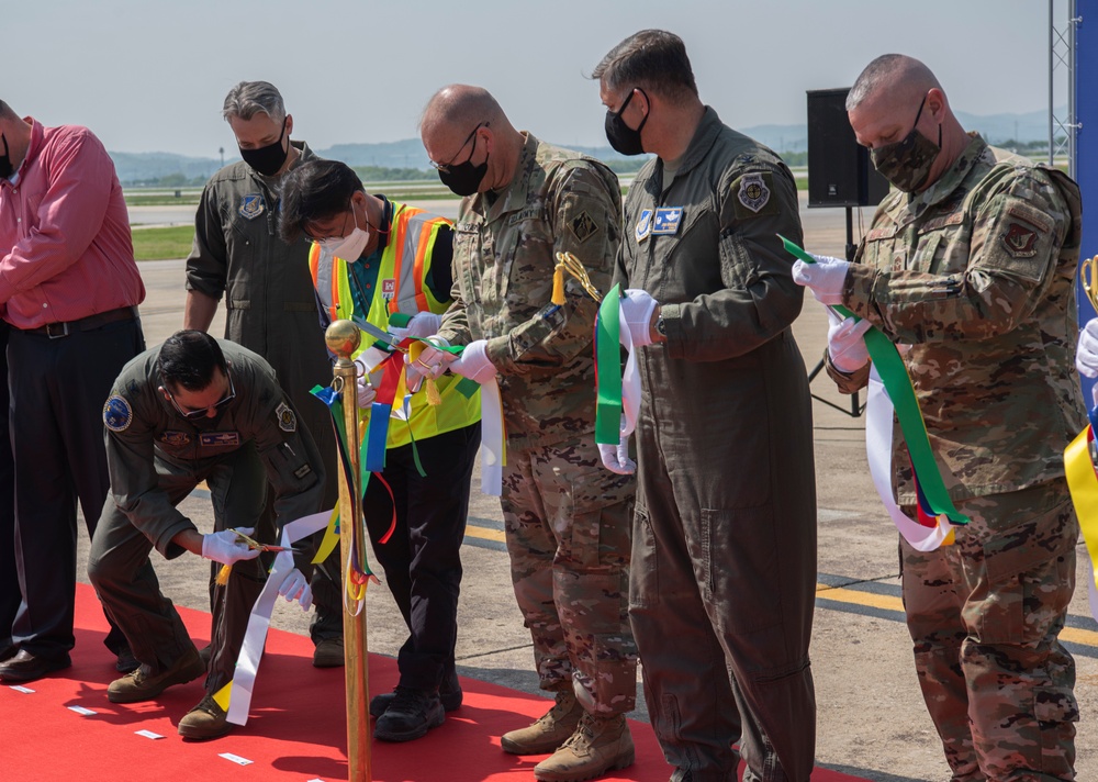 Replace Main Runway-Ribbon Cutting Ceremony