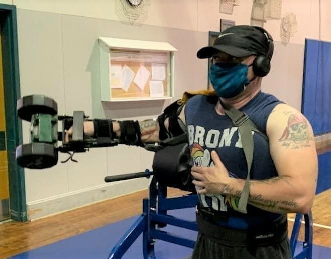 Sailor Designs, Builds Prosthetic Device to Help with Weightlifting