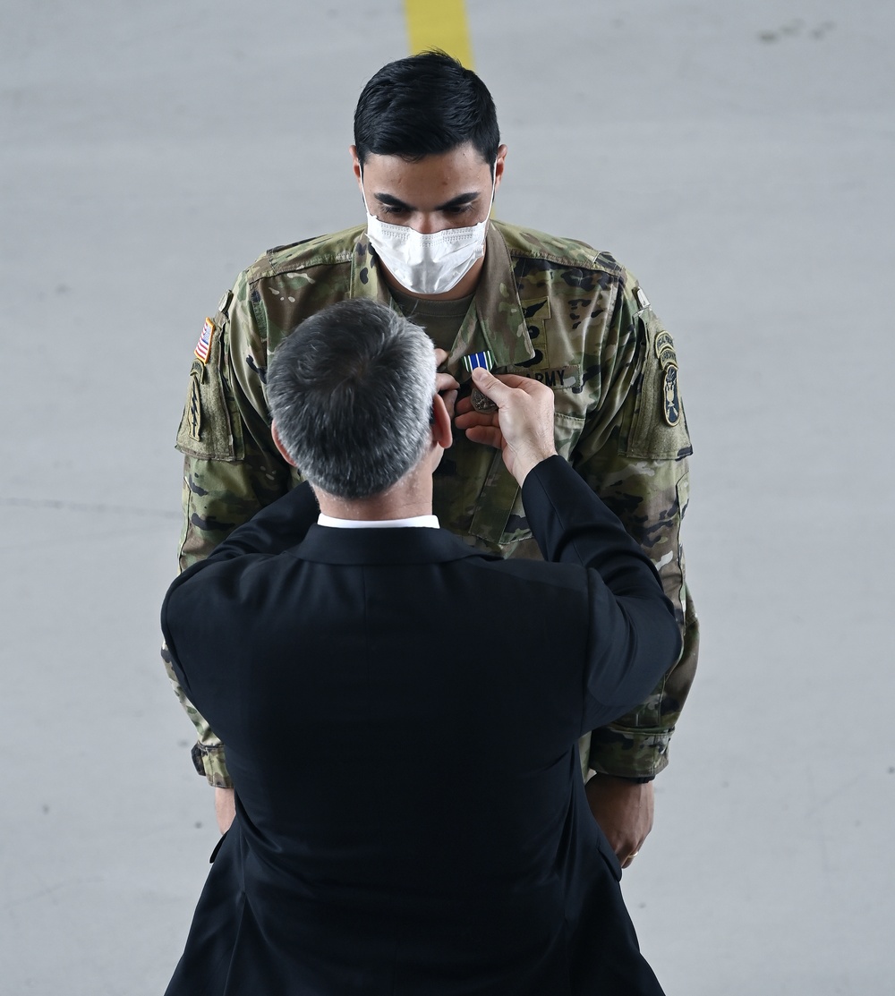 Special Forces Students Don Green Berets at Ceremony