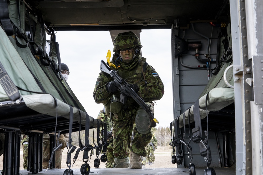 US, EDL Soldiers conduct cold load training