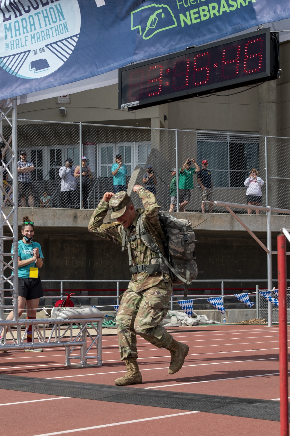National Guard Soldiers and Airmen participate in the 2021 Lincoln Marathon time trials