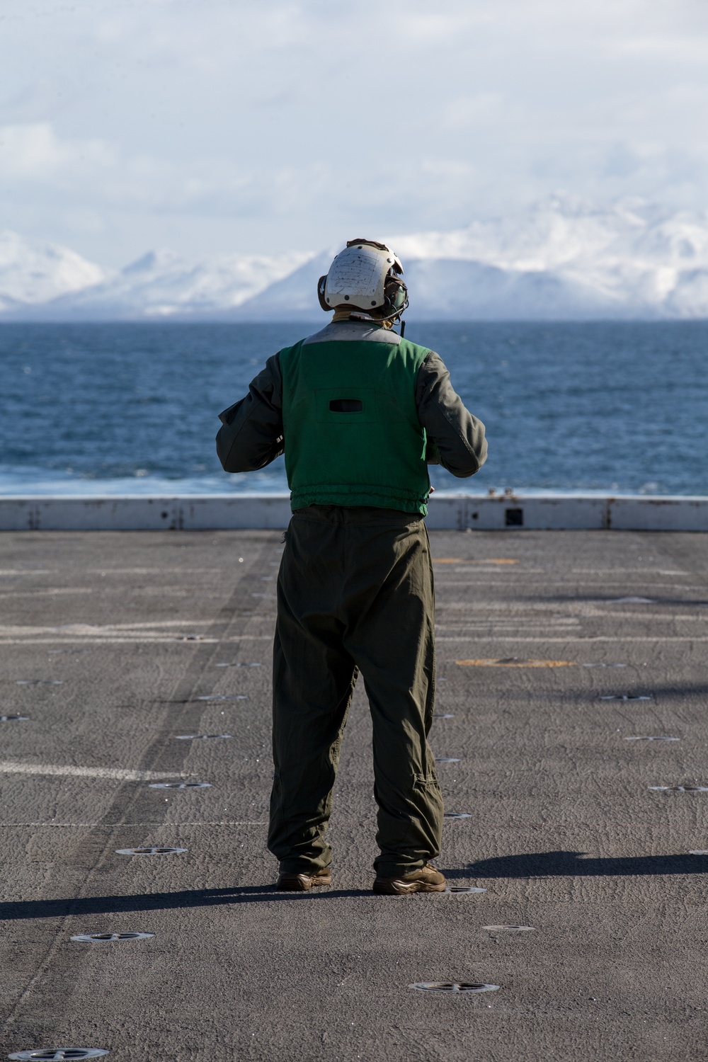 USS Somerset, USS San Diego, 15th MEU arrive in Alaska for Northern Edge 21