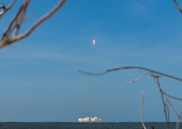 45th Space Wing Supports Successful Falcon 9 L-25 Starlink Launch