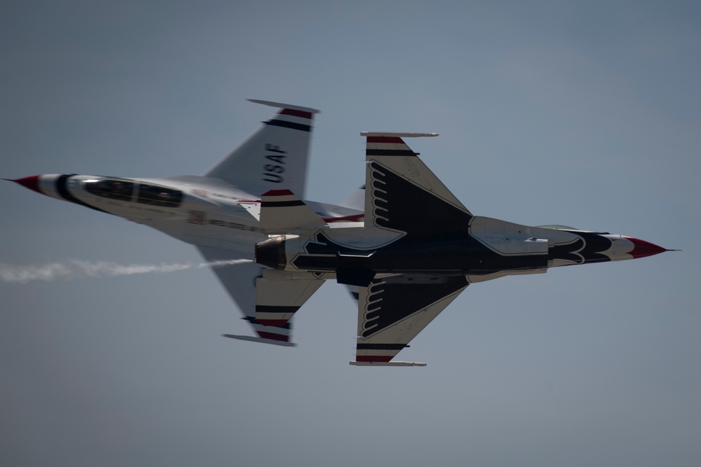 Thunderbirds return to St. Joseph for Sound of Speed Air Show