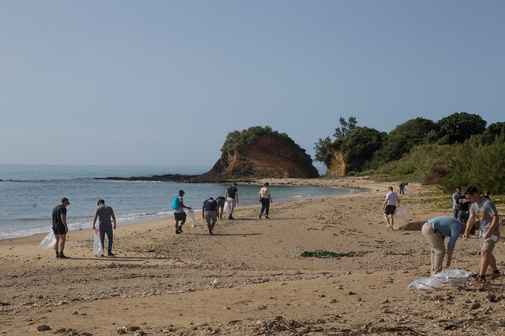 Marines with BLT 3/4 help clean Okinawa