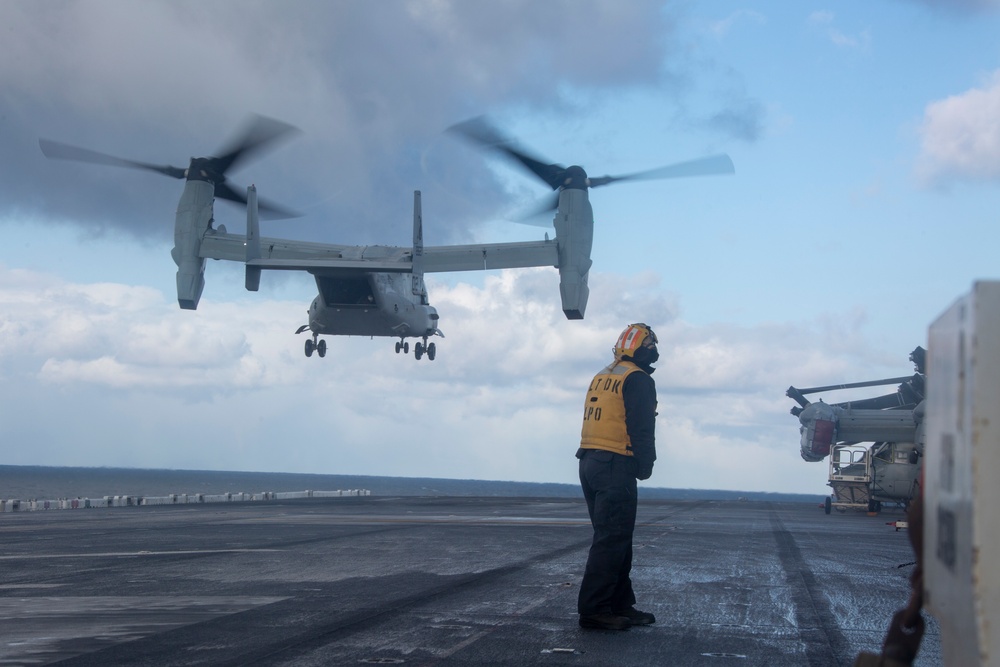 15th MEU Marines depart USS Makin Island during Northern Edge 21