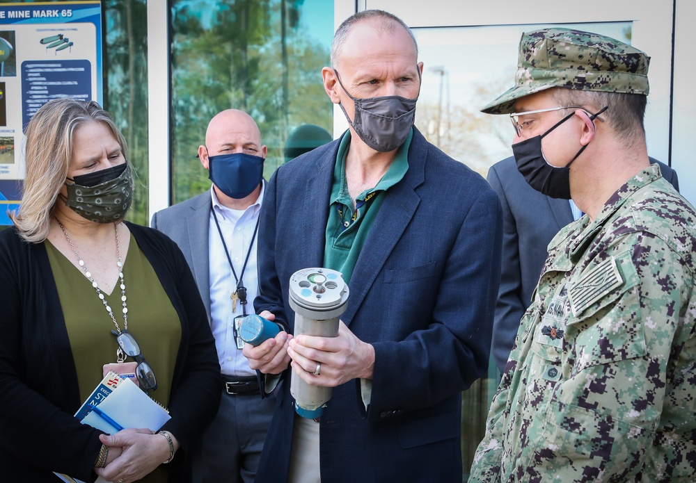 Leadership from Unmanned and Small Combatants Visit NSWC IHD