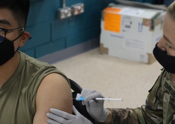 'Desert Medics' restart COVID-19 vaccinations in CENTCOM footprint