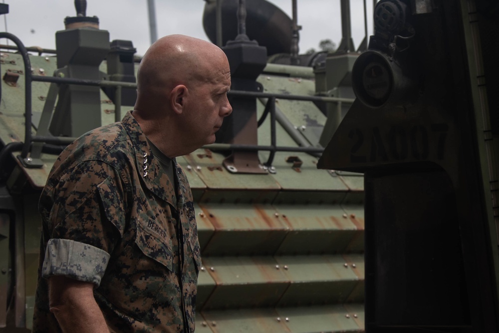 General Berger visits 2d Marine Division