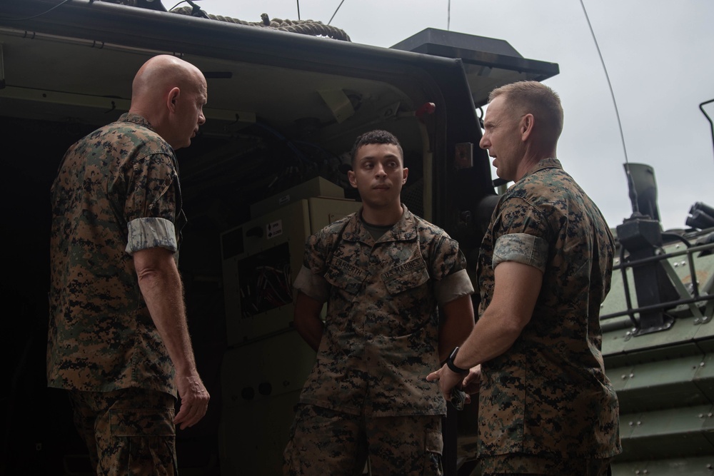 General Berger visits 2d Marine Division