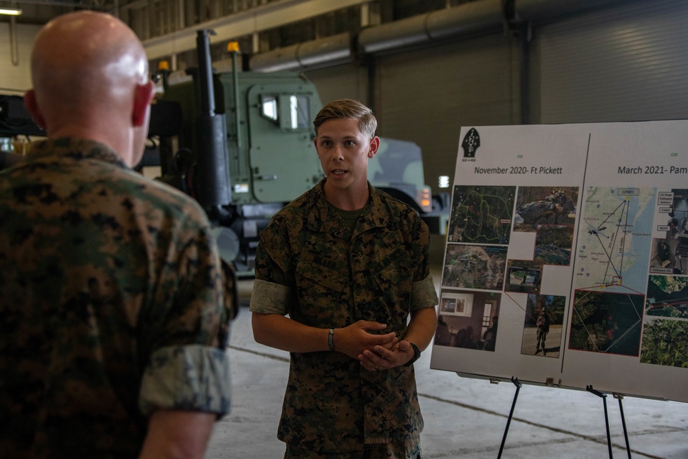 General Berger visits 2d Marine Division