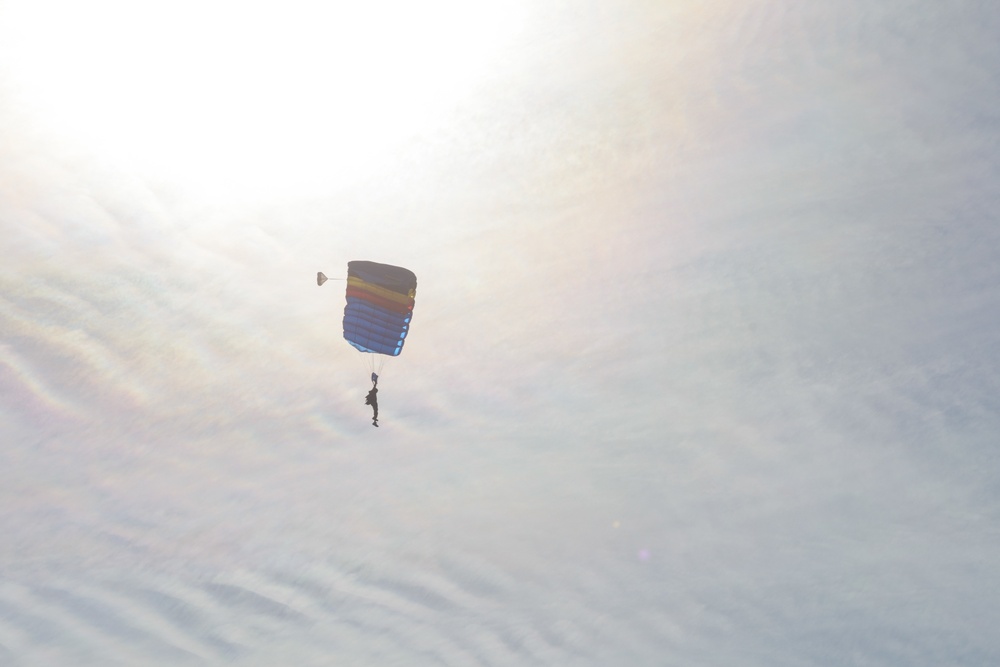 Belgian Paratroopers perform HALO Jumps on Chièvres Air Base