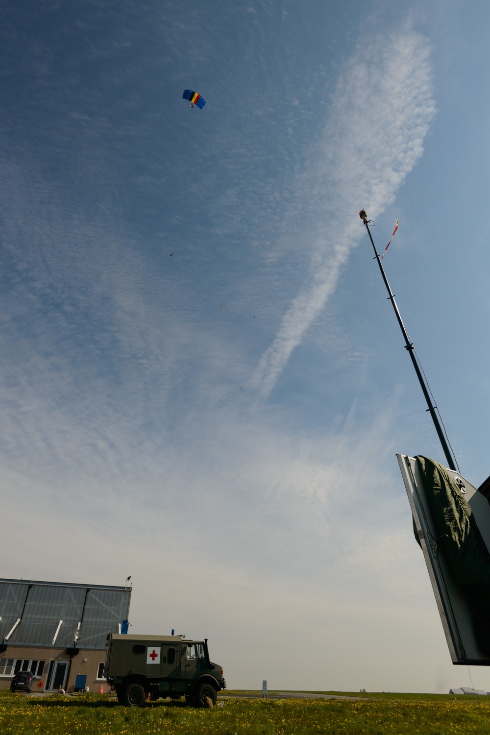 Belgian Paratroopers perform HALO Jumps on Chièvres Air Base