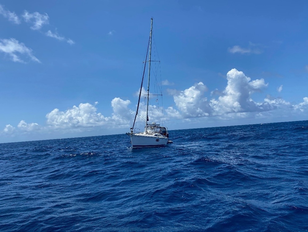 Coast Guard crew assists 2 boaters, tows disabled sailing vessel to safe harbor in St. Croix, U.S. Virgin Islands