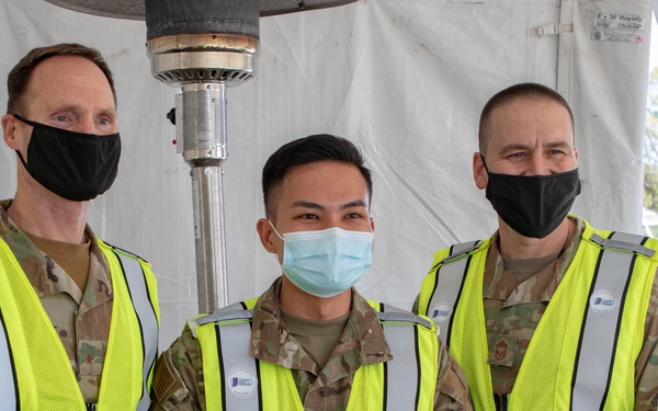 Air Mobility Command Surgeon visits Gary Community Vaccination Center