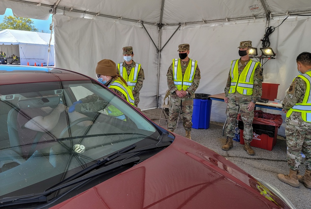 Air Mobility Command Surgeon visits Gary Community Vaccination Center