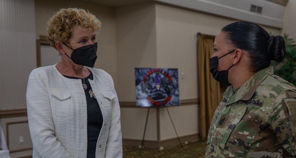 Congressional Delegation Visits Fort Hood