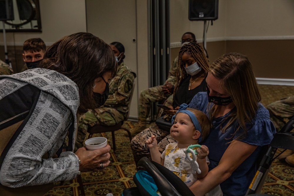 Congressional Delegation Visits Fort Hood