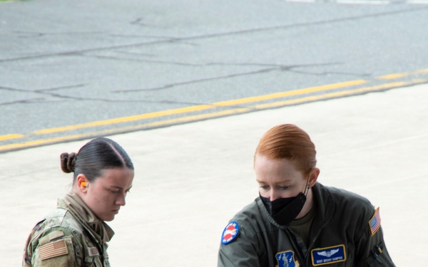 Delaware, West Virginia Air Guard units team up for cargo exercise