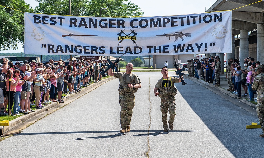 DMI, DPE instructors team up, lead by example at 2021 Best Ranger Competition