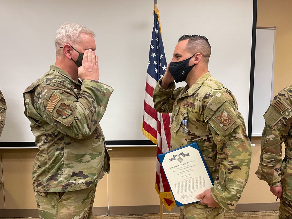 Airman receives medal for lifesaving act