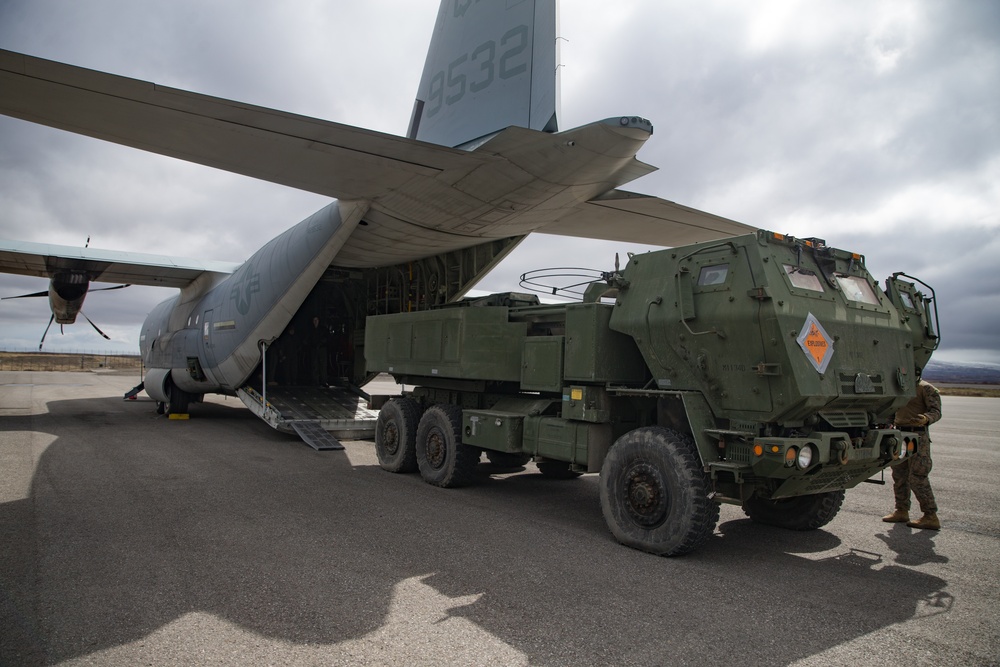 15th MEU HIMARS load KC-130J at Cold Bay, Alaska during Northern Edge 2021