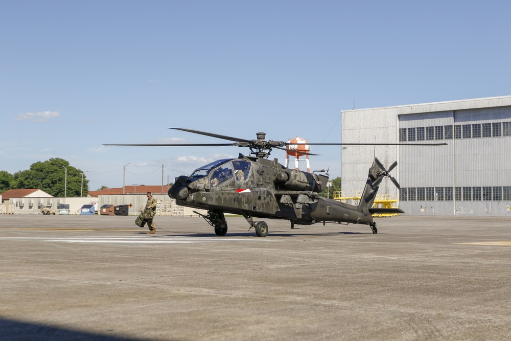 Lt. Col. Lee Robinson completes final flight at Hunter Army Airfield, Georgia.