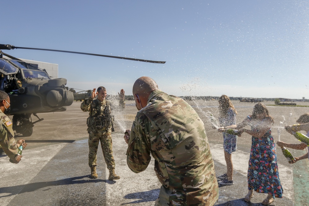 Lt. Col. Lee Robinson completes final flight at Hunter Army Airfield, Georgia.