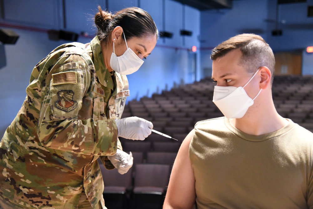 AZNG assists active component with vaccinations of service members and dependents